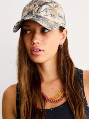 Caps