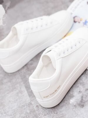 Women's sneakers