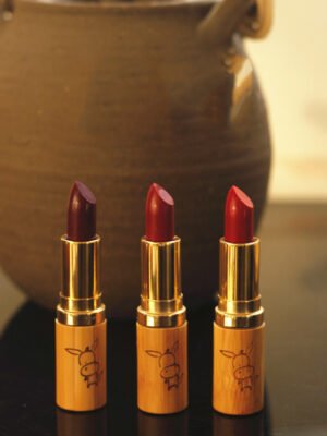 Natural inedible plant lipstick