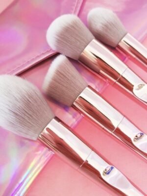 Makeup brush