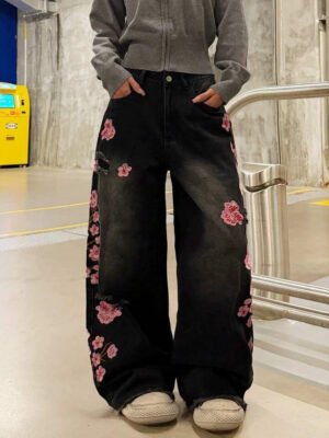 Womens Retro Floral Embroidery Jeans