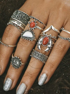 Vintage silver carved joint ring with red and white turquoise