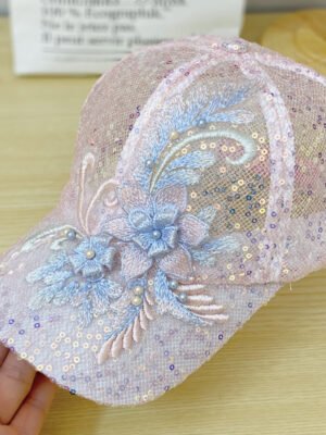 New Women's Mesh Sequin Flower Baseball Cap With Exquisite Three-dimensional Floral Decorations, Presenting A Fresh And Sweet Style, Suitable For Outings And Photography.