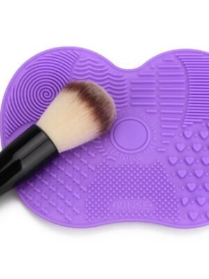 Makeup brush cleaning pad