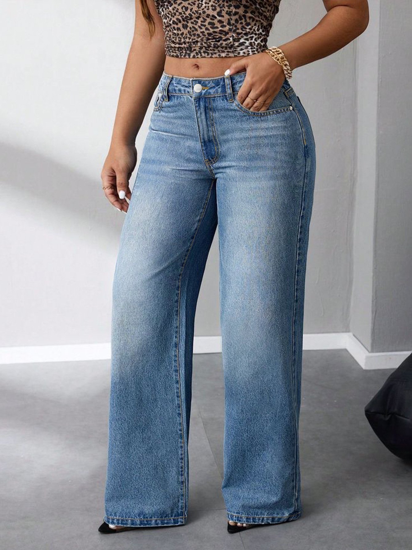 Fashionable Womens Slimming Wide-leg Denim Pants ā Image 5