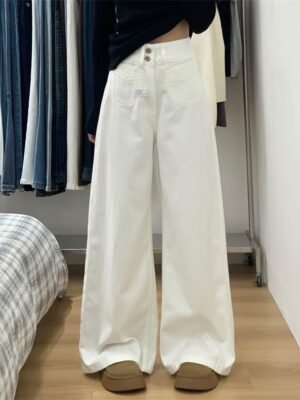 Plus-size High-waisted Slimming Loose-fit Jeans