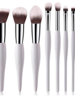 8 Makeup Brushes And Tools