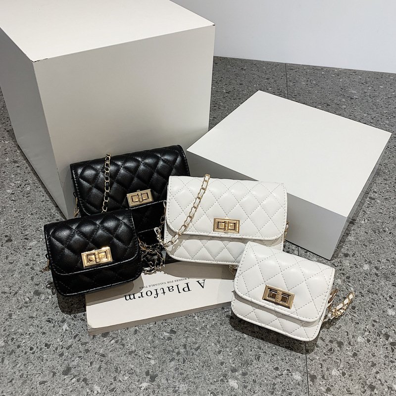Women's Fashion Casual Diamond Chain Shoulder Messenger Bag – Image 9